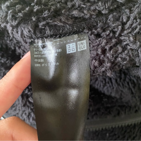 Black Uniqlo Sherpa Zip Up Jacket Perfect for the colder months. SizeExtra Large - Picture 7 of 7